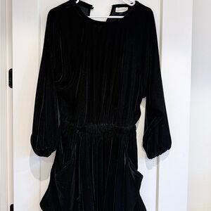 Universal Thread Black Velvet Long Sleeve Dress